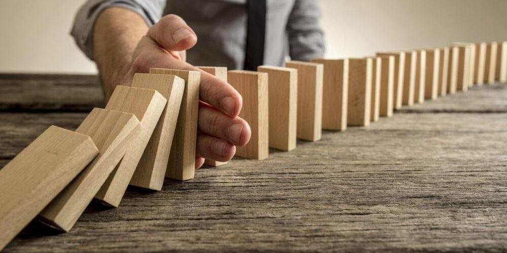 Mergers Failing? 9 Reasons & How to Avoid Them 